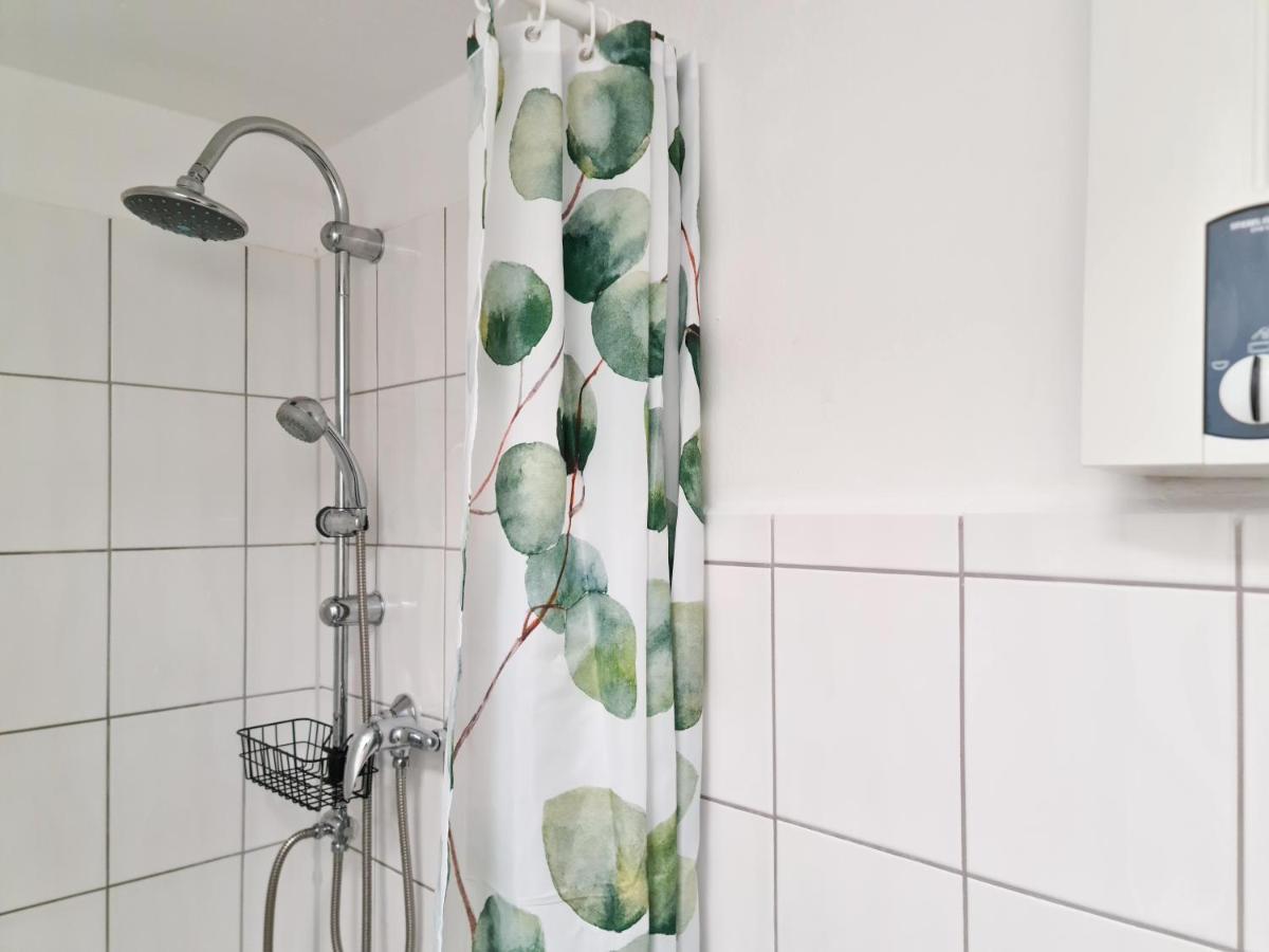 Schoene Ferienwohnung Im Zentrum Mit Self Check-In Und Free Wifi Essen Exterior foto